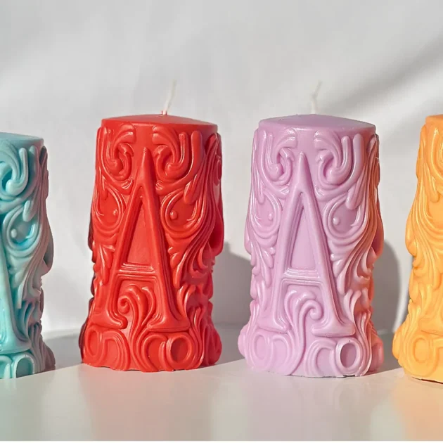 Artistic Monogram "A" Scented Candle 15 CM - Image 2