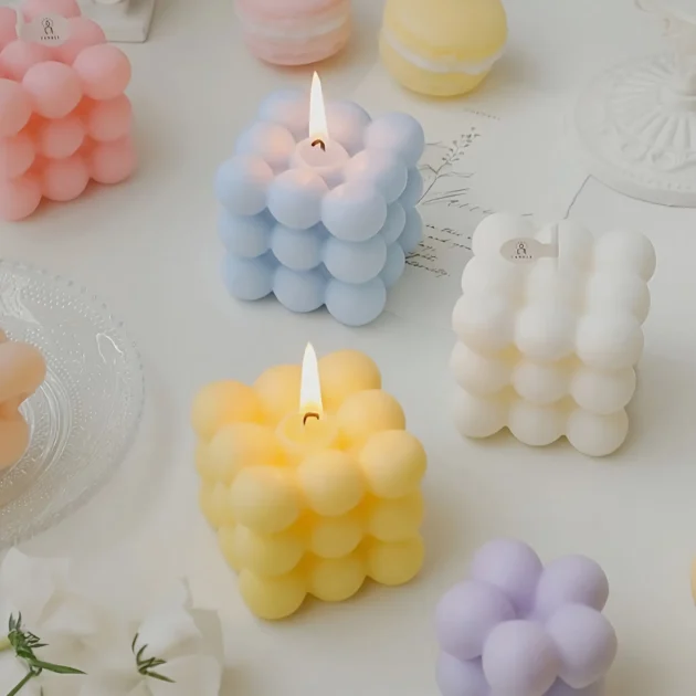 Bubble Bliss Scented Candle 9 Cm - Image 3