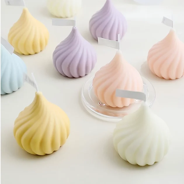 Whimsical Swirl Scented Candles 6 Cm
