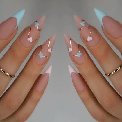 Elegant Heart Accent Nails